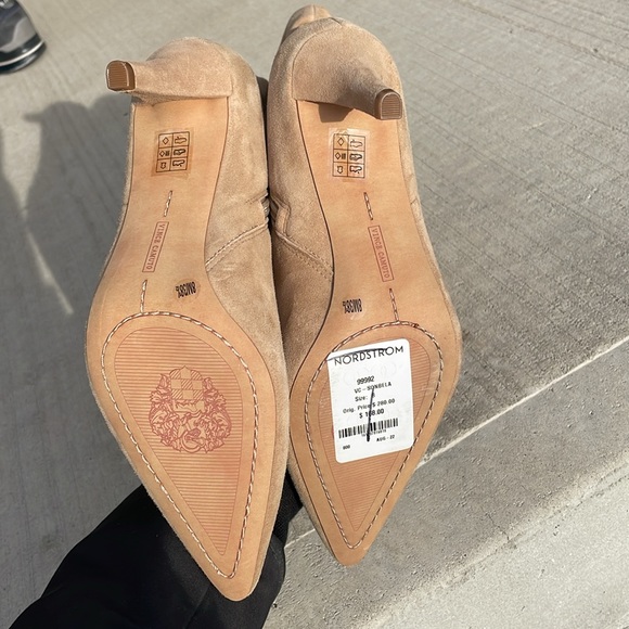 Vince Camuto boots Taupe Suede - Picture 5 of 12